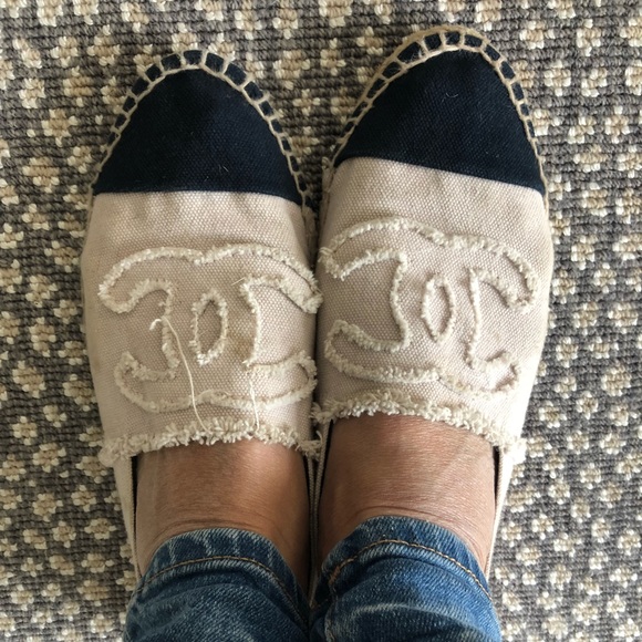 CHANEL Shoes - Chanel two-tone canvas espadrilles - Size 37